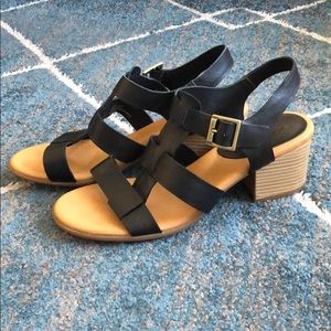 Korks leather sandals